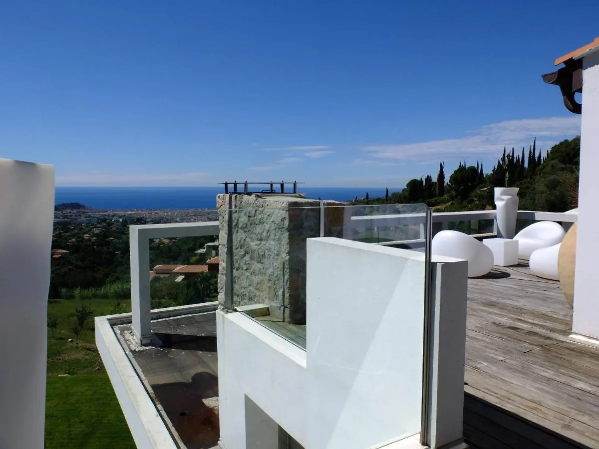 Amazing Modern Villa In Nice