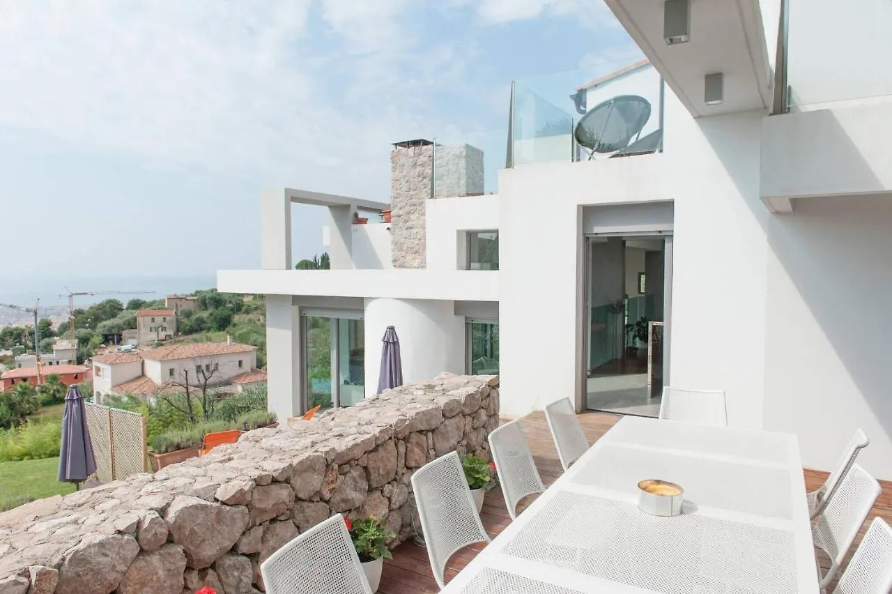 Amazing Modern Villa In Nice