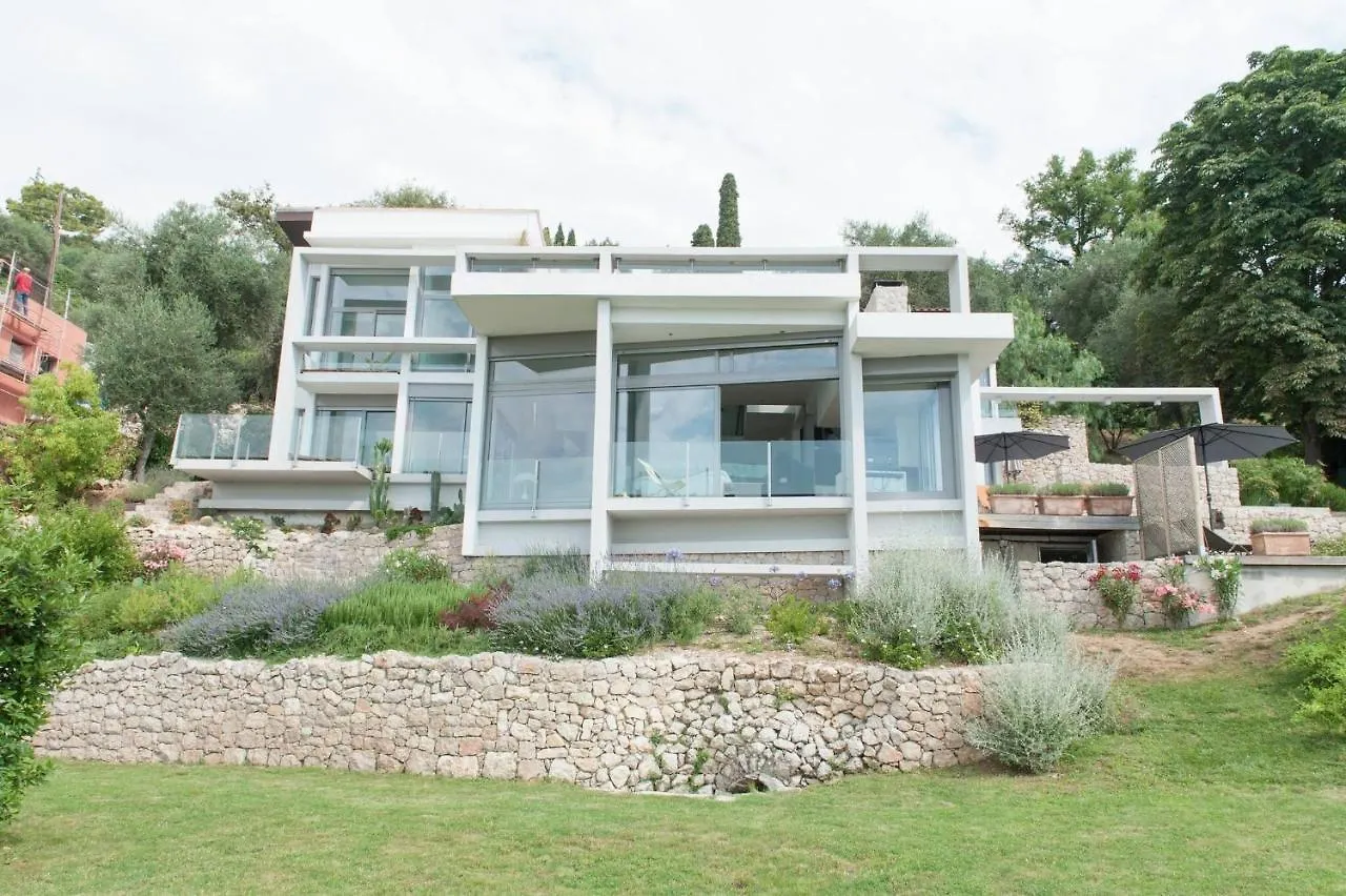 Amazing Modern Villa In Nice 0*,