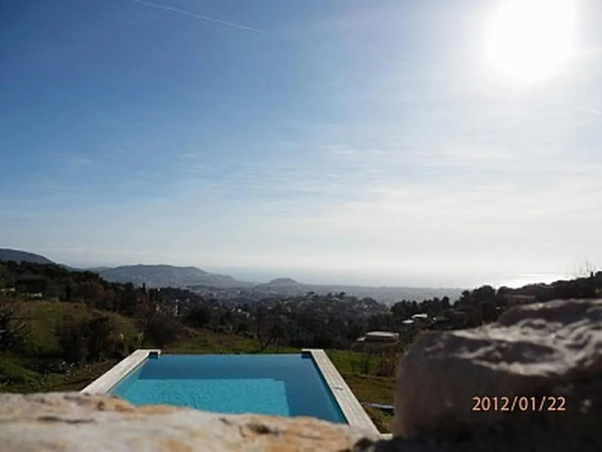 Amazing Modern Villa In Nice