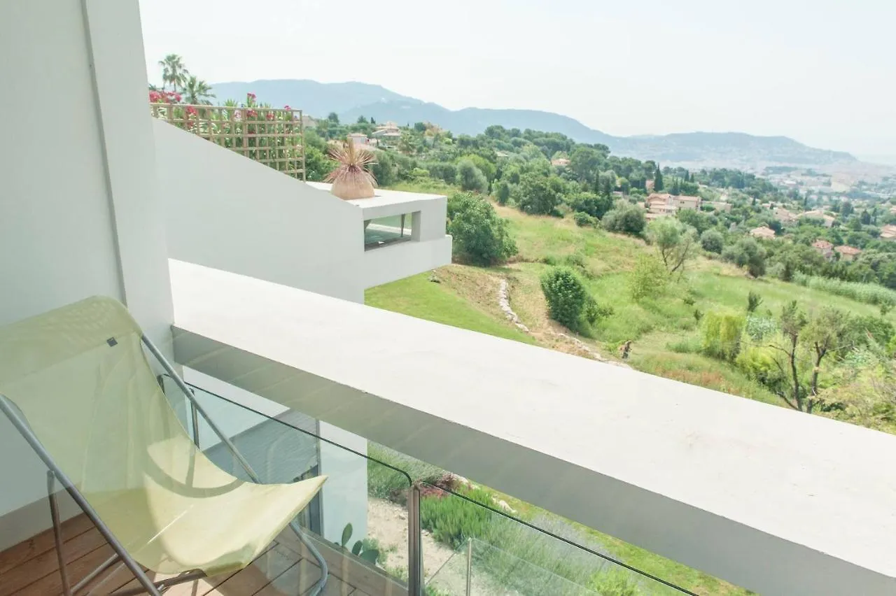 Amazing Modern Villa In Nice