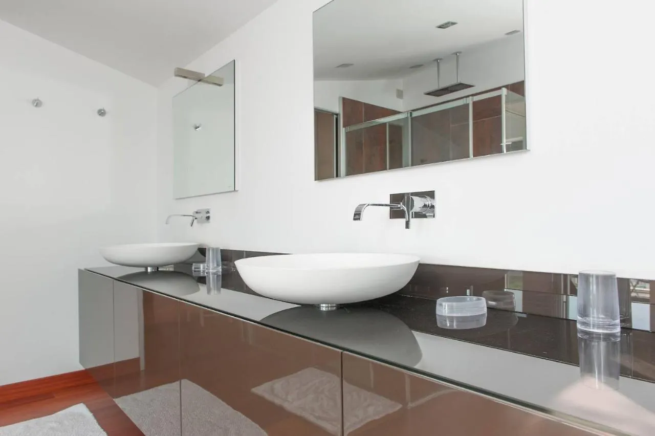 Amazing Modern Villa In Nizza Francia